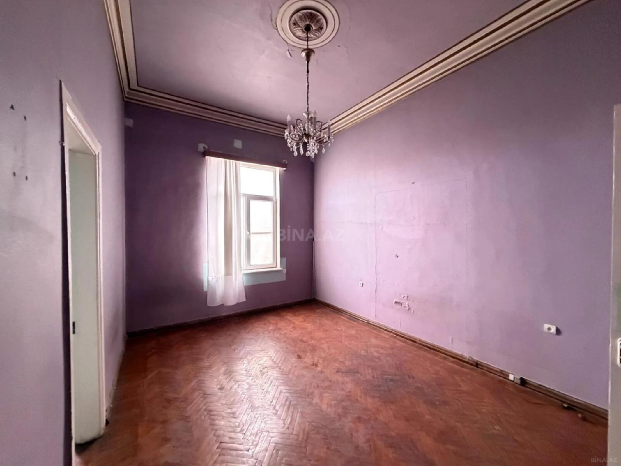 Satılır 4 otaqlı mənzil 160 m²