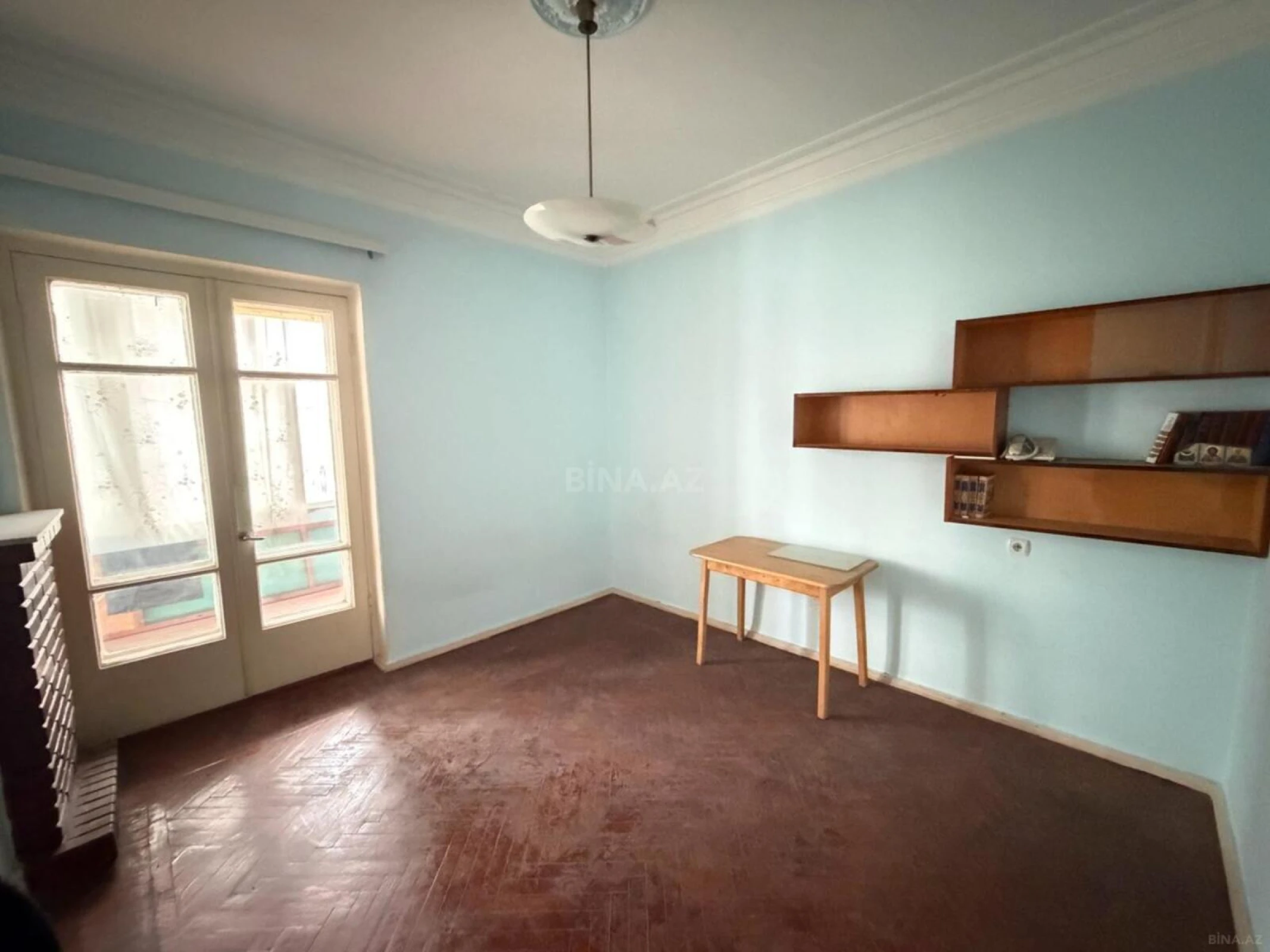 Satılır 4 otaqlı mənzil 160 m²