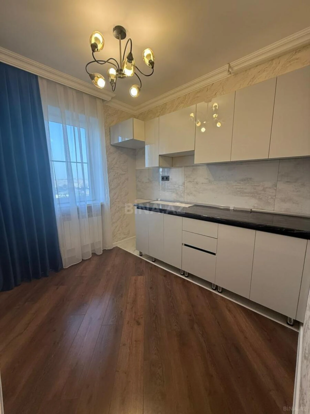 Satılır 3 otaqlı mənzil 75 m²