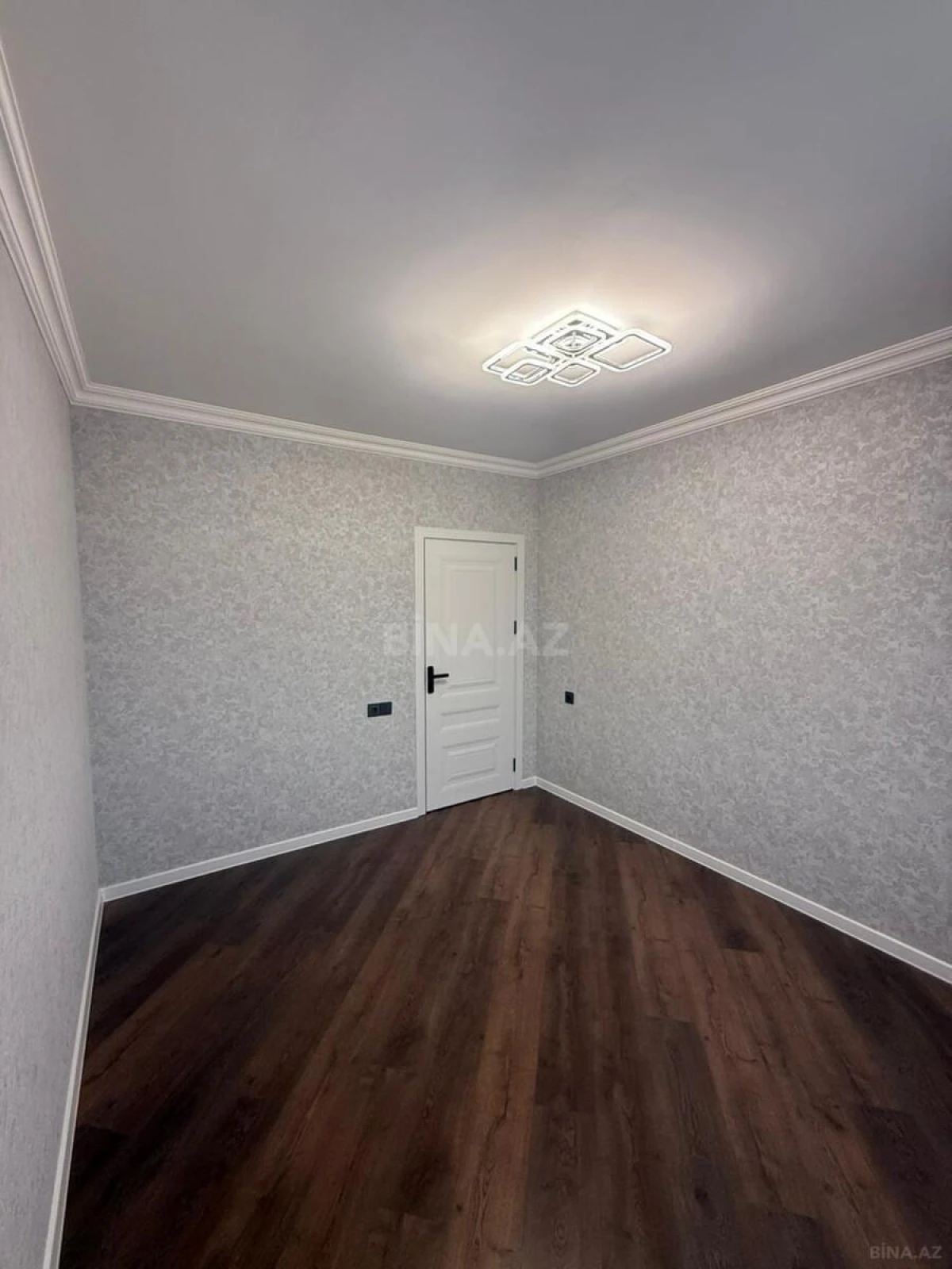 Satılır 3 otaqlı mənzil 75 m²