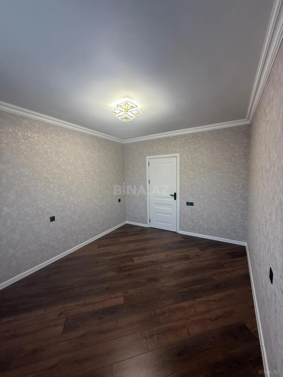Satılır 3 otaqlı mənzil 75 m²