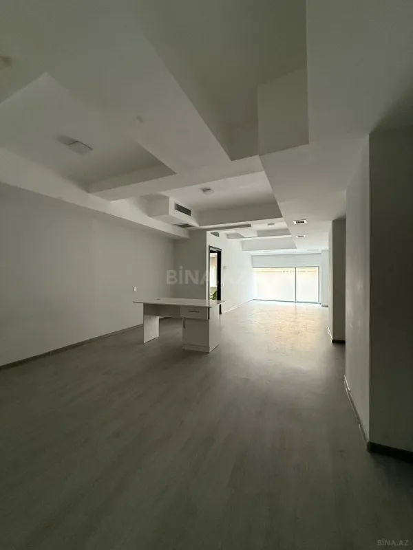 Kirayə verilir obyekt 260 m²