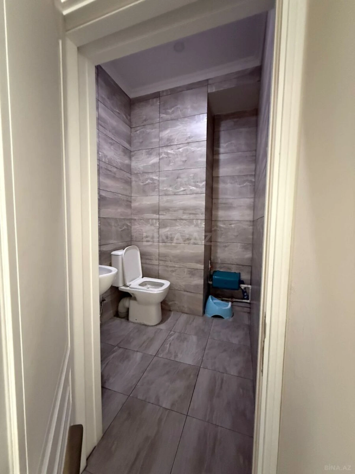 Kirayə verilir obyekt 260 m²