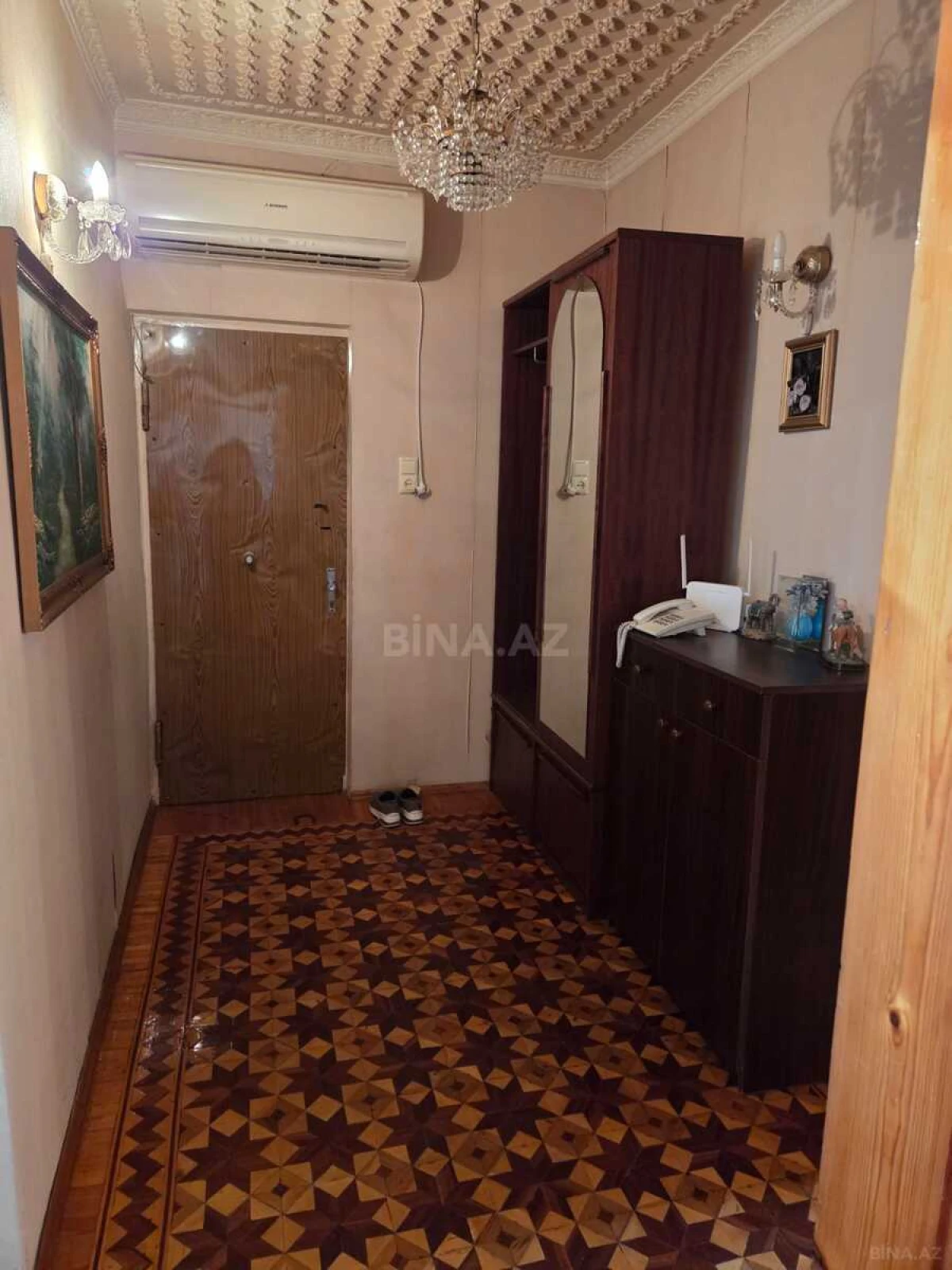 Satılır 4 otaqlı mənzil 110 m²