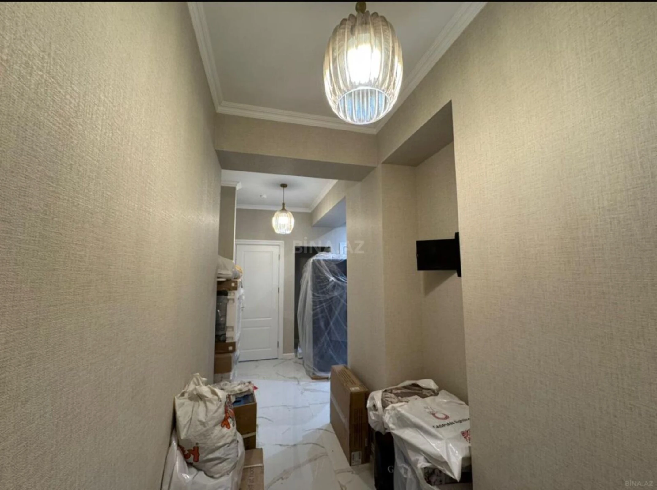 Satılır 4 otaqlı mənzil 120 m²