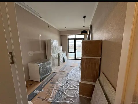 Satılır 4 otaqlı mənzil 120 m²