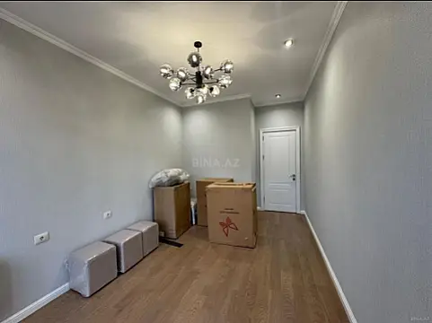 Satılır 4 otaqlı mənzil 120 m²