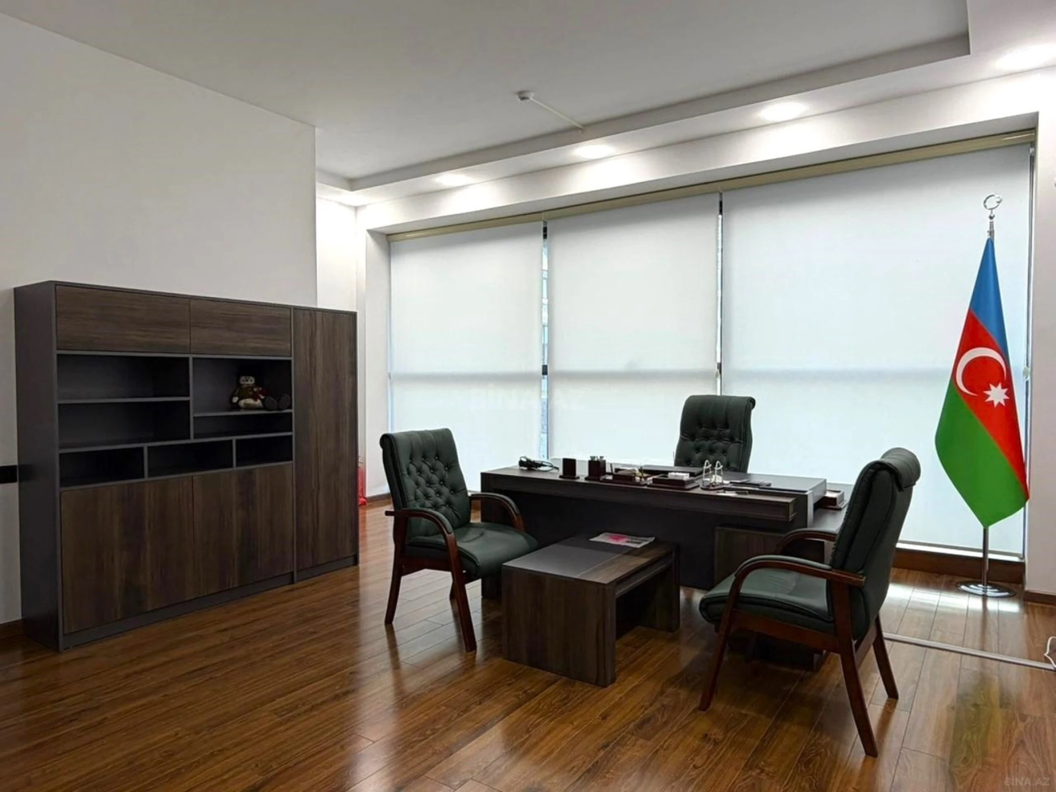 Kirayə verilir 2 otaqlı ofis 120 m²