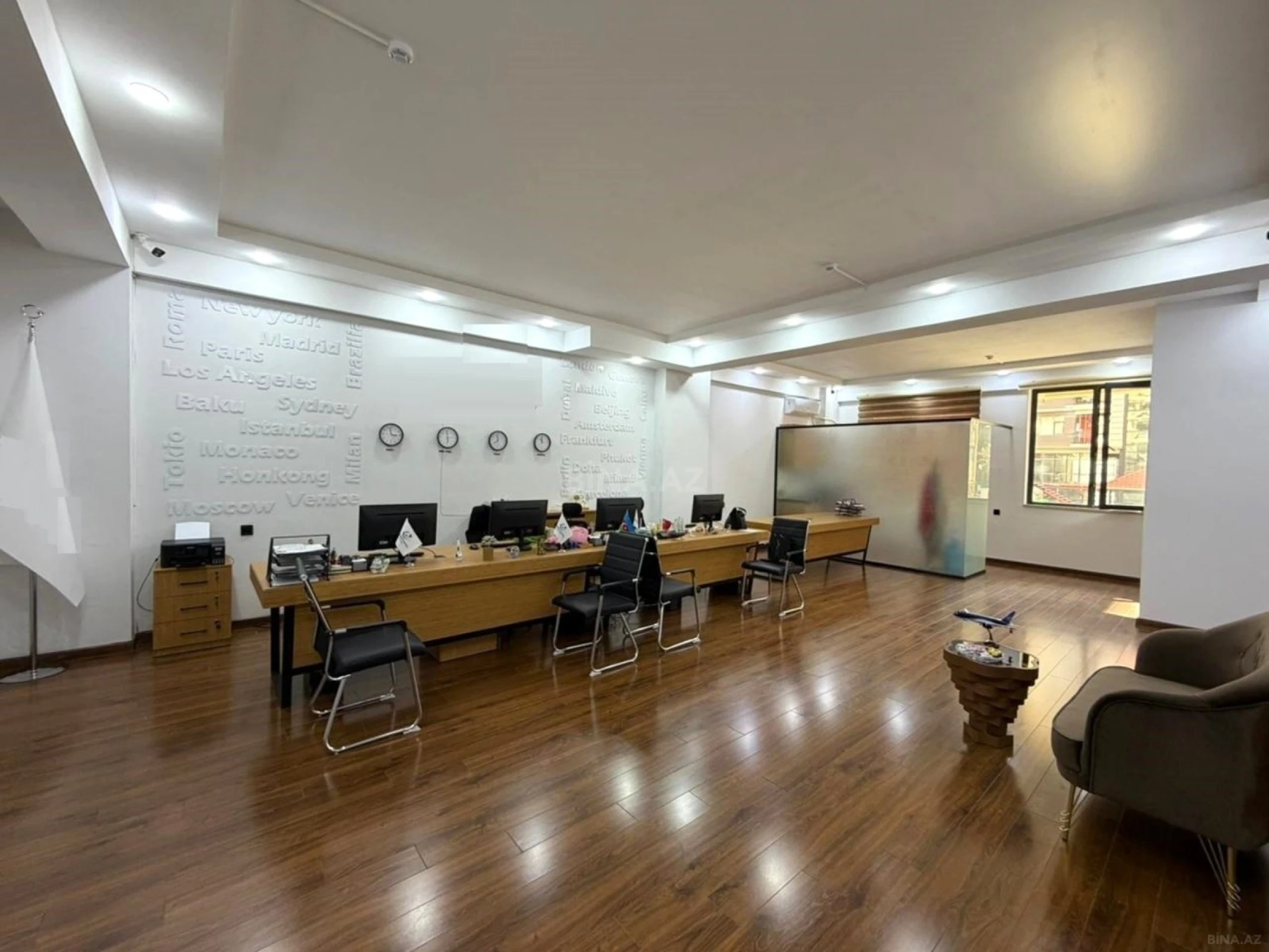 Kirayə verilir 2 otaqlı ofis 120 m²