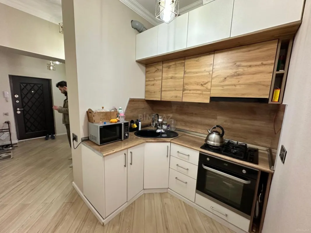 Satılır 2 otaqlı mənzil 70 m²