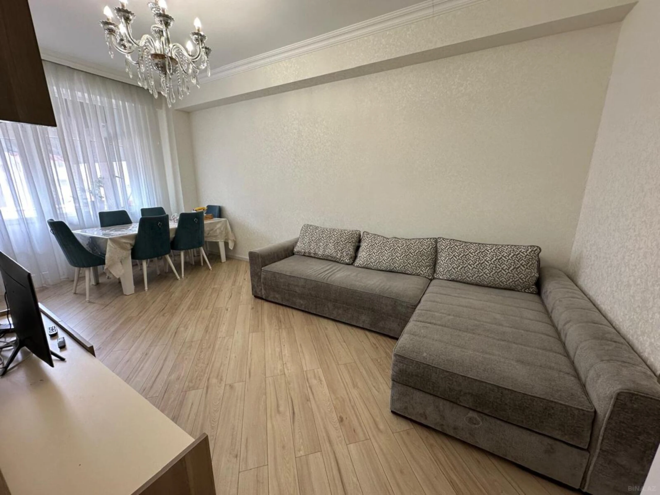 Satılır 2 otaqlı mənzil 70 m²