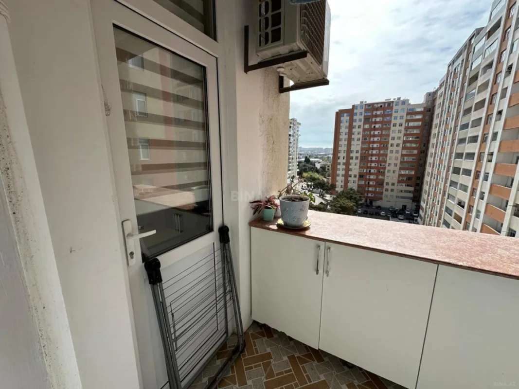 Satılır 2 otaqlı mənzil 70 m²