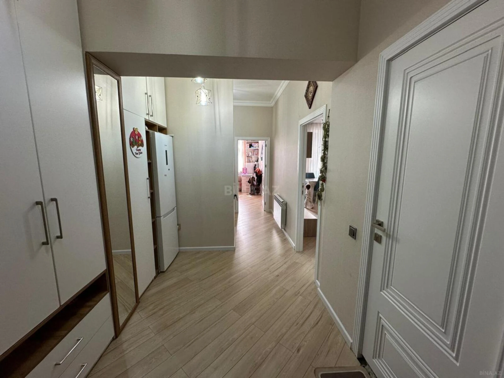Satılır 2 otaqlı mənzil 70 m²