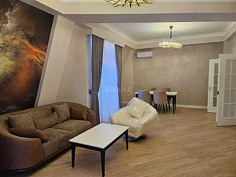 Kirayə verilir 3 otaqlı mənzil 130 m²