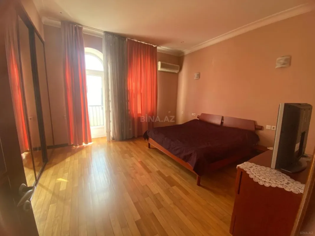 Kirayə verilir 2 otaqlı mənzil 70 m²