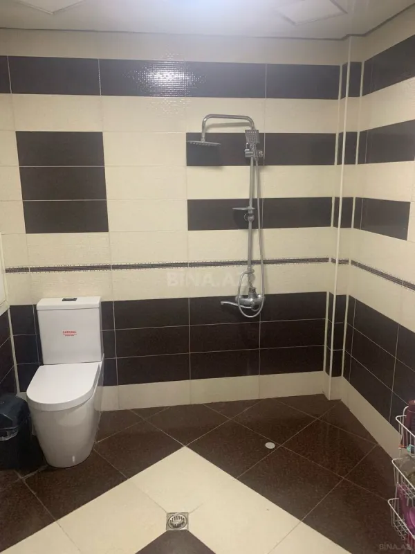 Satılır 3 otaqlı mənzil 140 m²