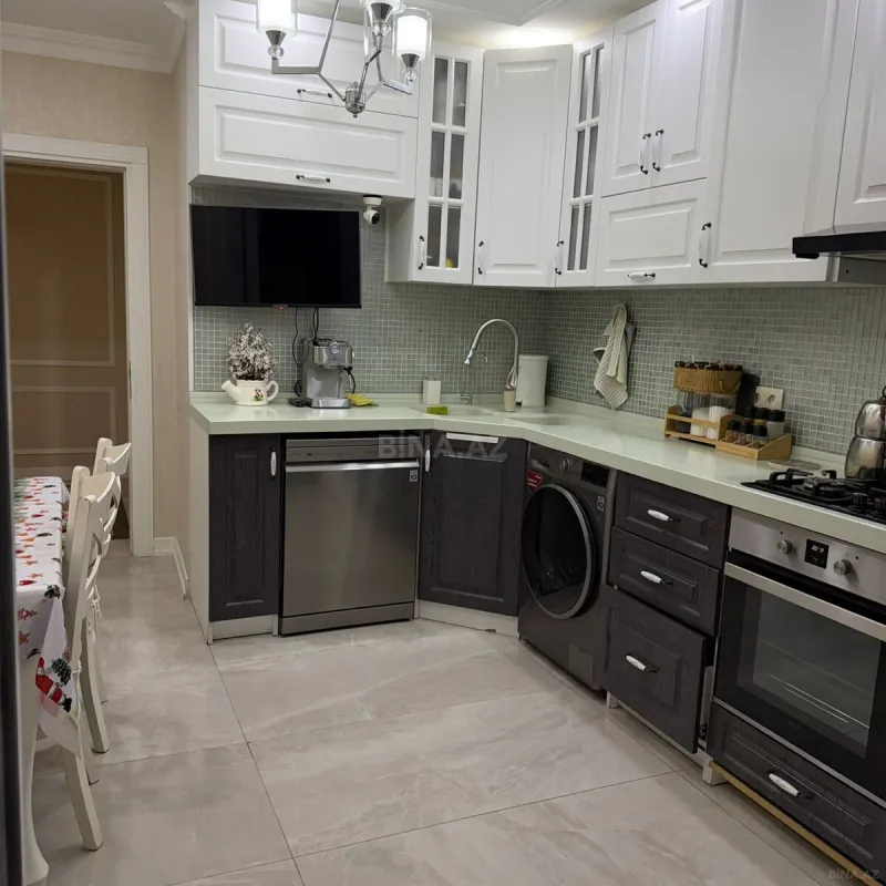 Satılır 3 otaqlı mənzil 90 m²