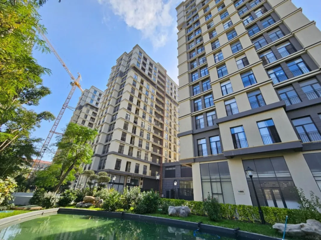 Satılır 3 otaqlı mənzil 128 m²