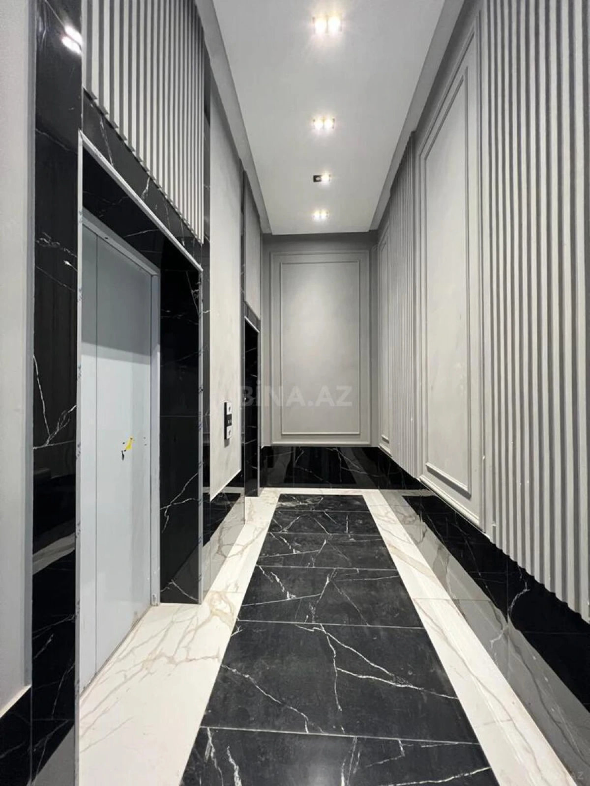 Satılır 3 otaqlı mənzil 128 m²