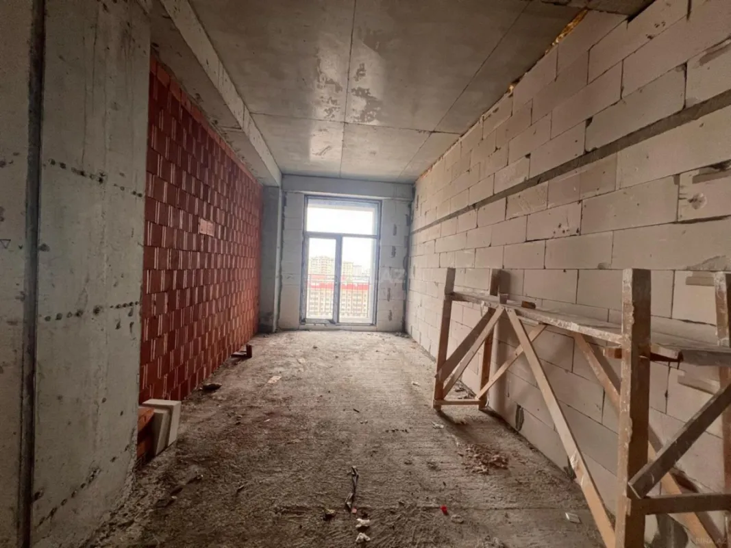 Satılır 3 otaqlı mənzil 128 m²