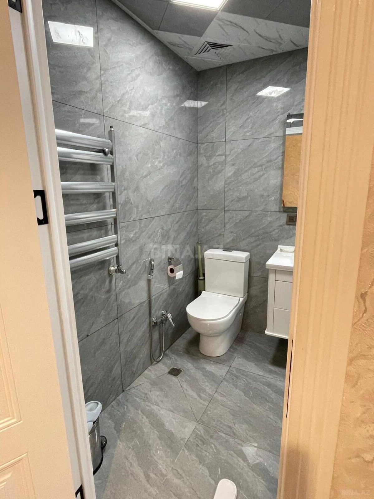 Satılır 3 otaqlı mənzil 67 m²