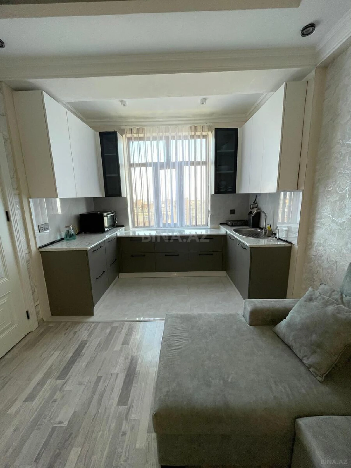Satılır 3 otaqlı mənzil 67 m²