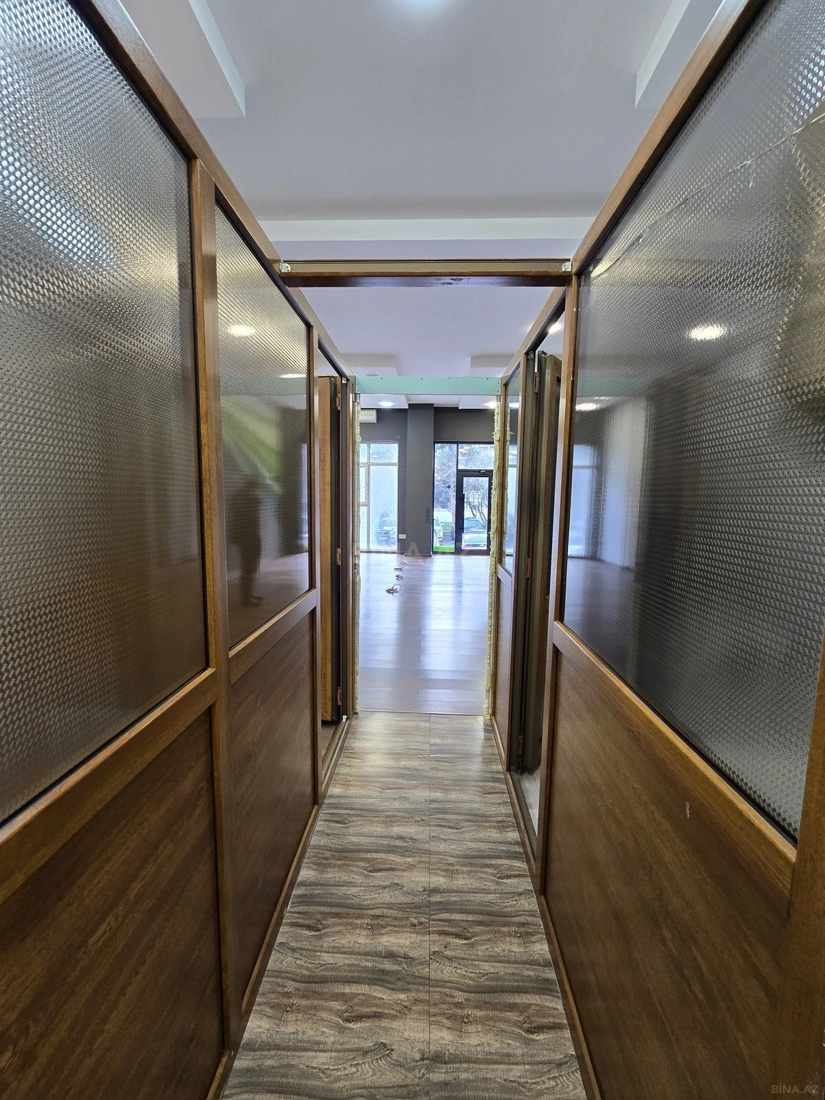 Kirayə verilir obyekt 77 m²