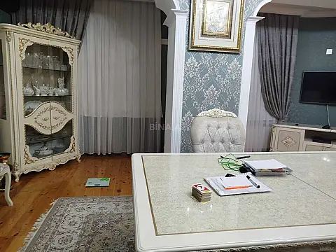 Satılır 3 otaqlı mənzil 118 m²