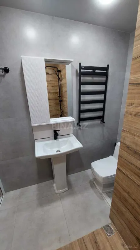 Satılır 2 otaqlı mənzil 65 m²