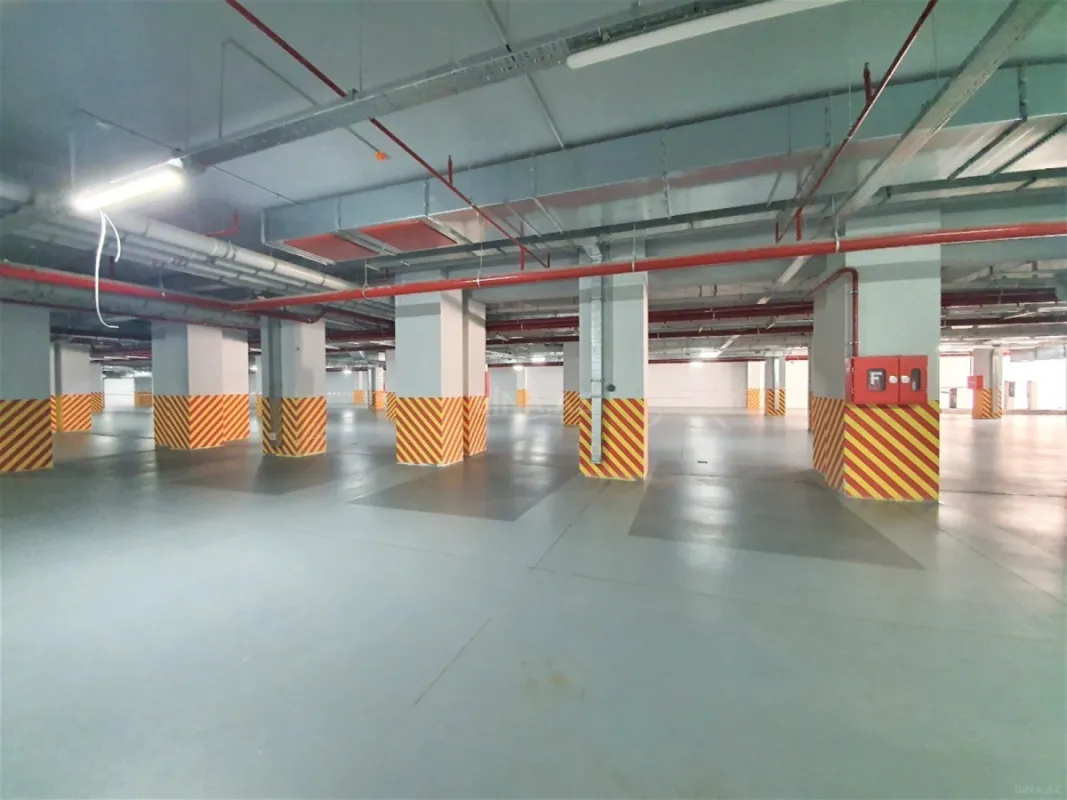 Kirayə verilir 2 otaqlı mənzil 105 m²