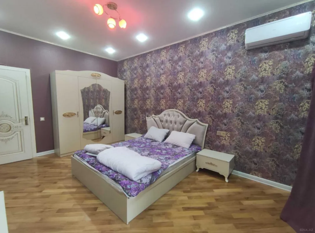 Kirayə verilir 2 otaqlı mənzil 105 m²