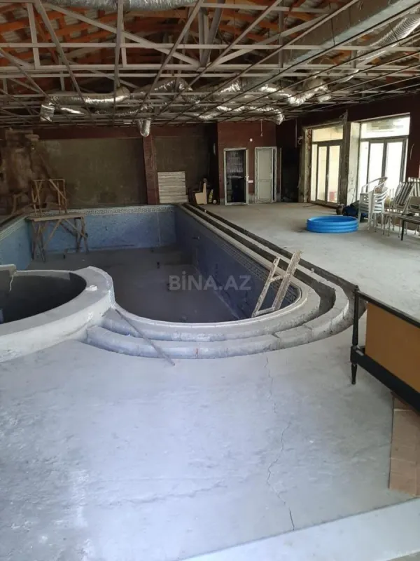 Satılır 9 otaqlı həyət evi 470 m²