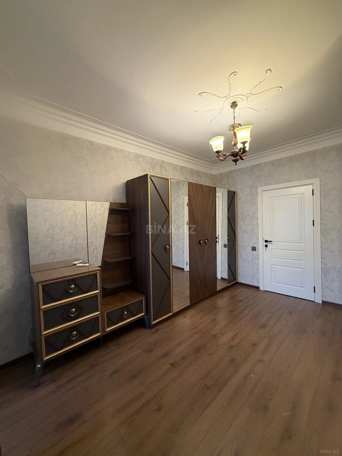 Kirayə verilir 3 otaqlı mənzil 70 m²