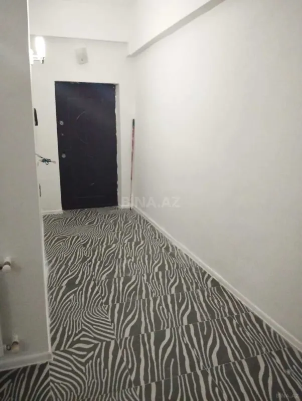 Satılır 2 otaqlı mənzil 125 m²