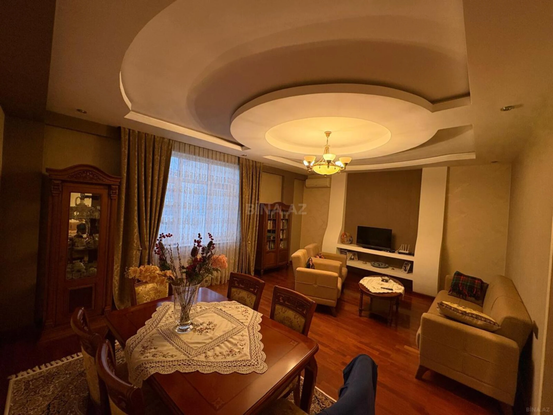 Satılır 2 otaqlı mənzil 91 m²