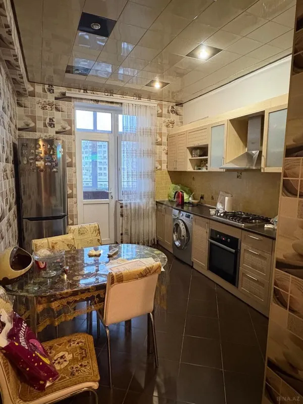 Satılır 2 otaqlı mənzil 91 m²