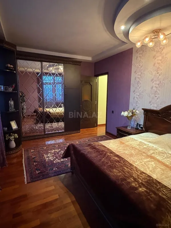 Satılır 2 otaqlı mənzil 91 m²