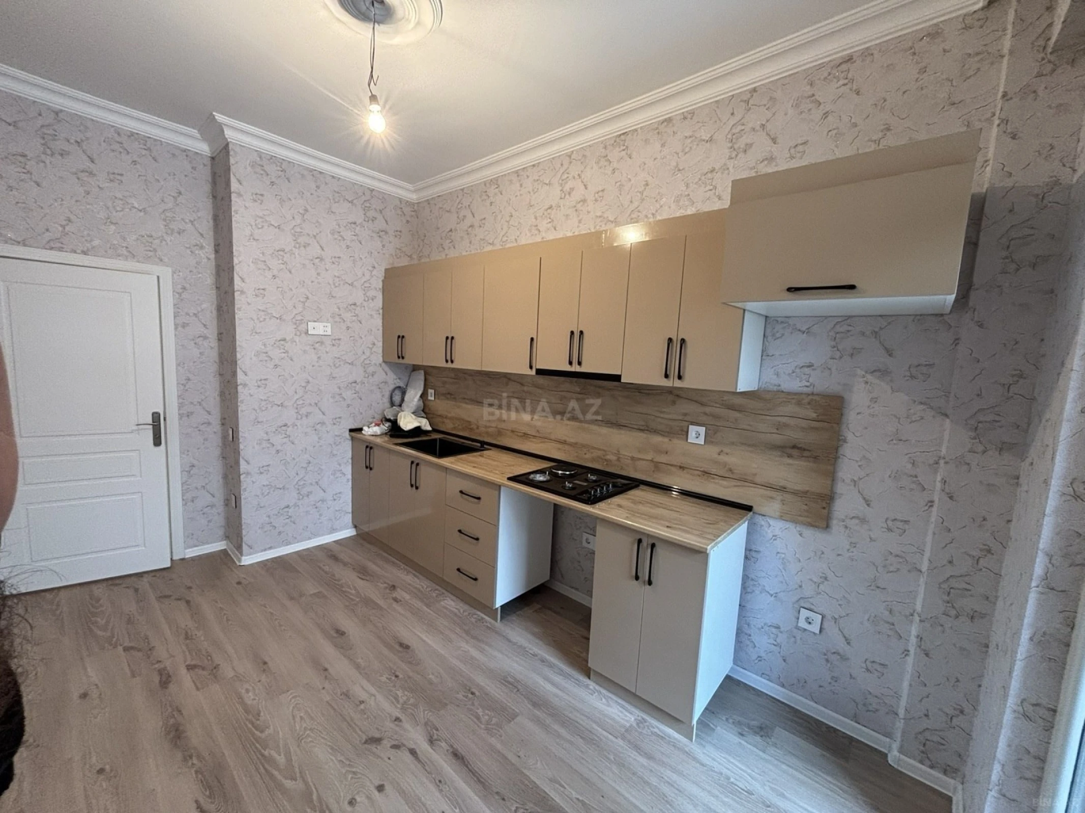 Kirayə verilir 2 otaqlı mənzil 65.6 m²