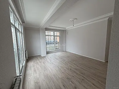 Kirayə verilir 2 otaqlı mənzil 65.6 m²