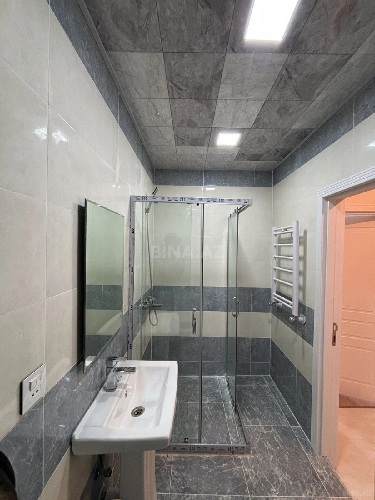 Kirayə verilir 2 otaqlı mənzil 65.6 m²