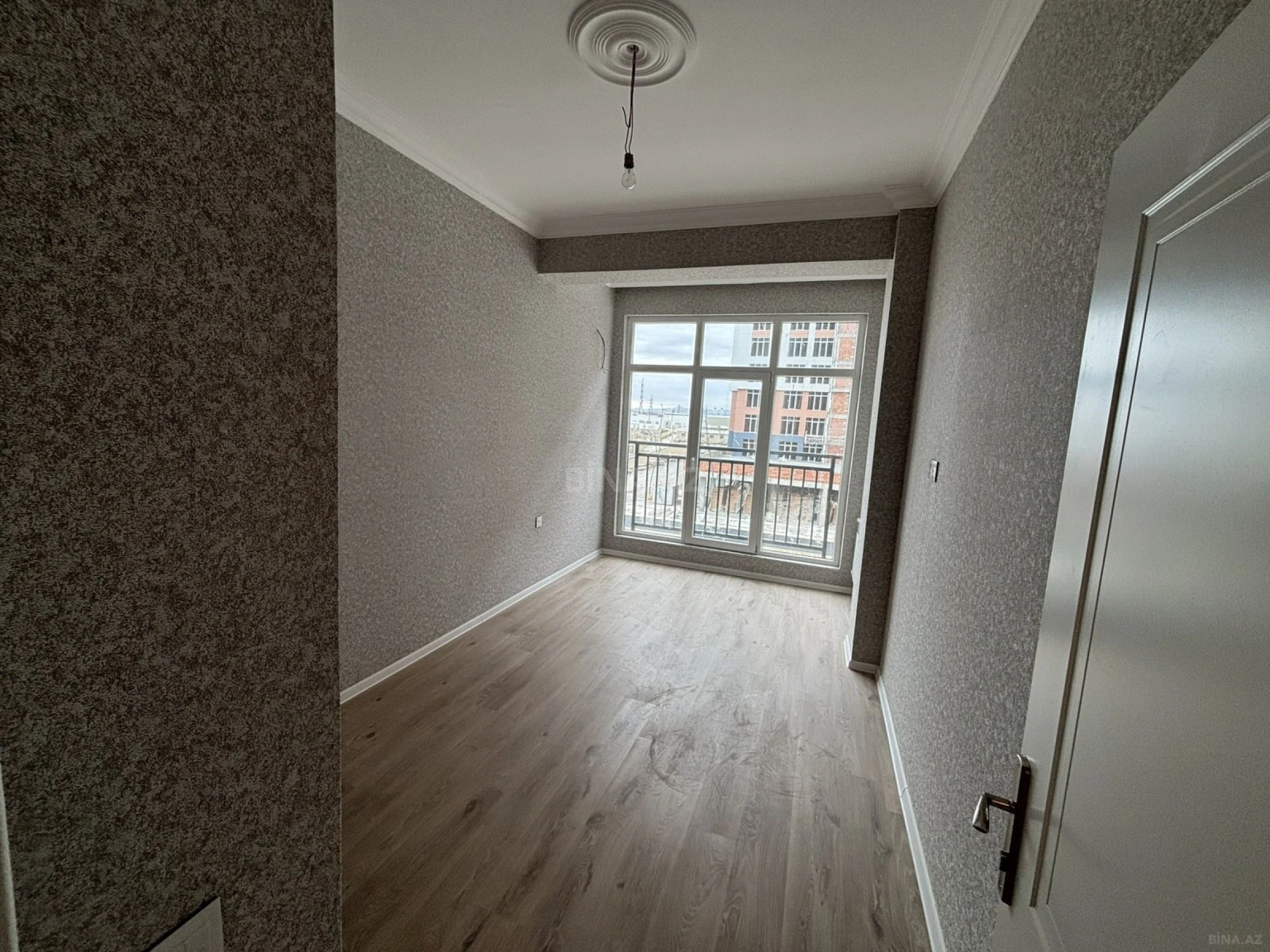 Kirayə verilir 2 otaqlı mənzil 65.6 m²
