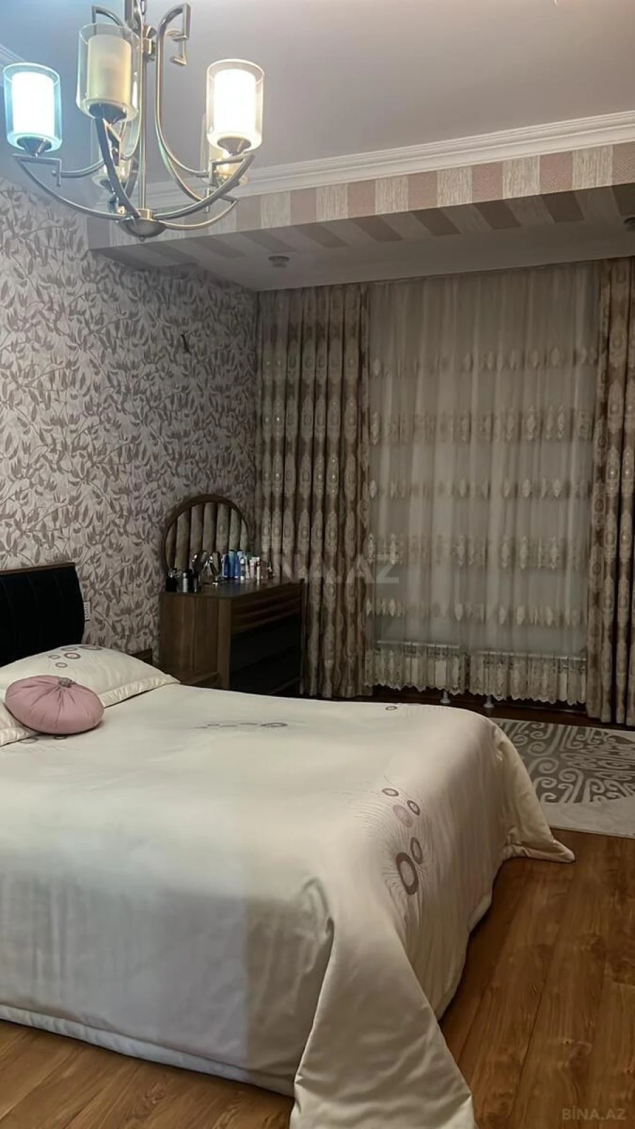 Satılır 2 otaqlı mənzil 62 m²