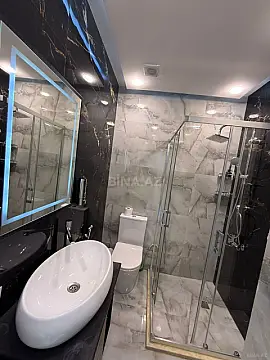 Satılır 3 otaqlı mənzil 118 m²