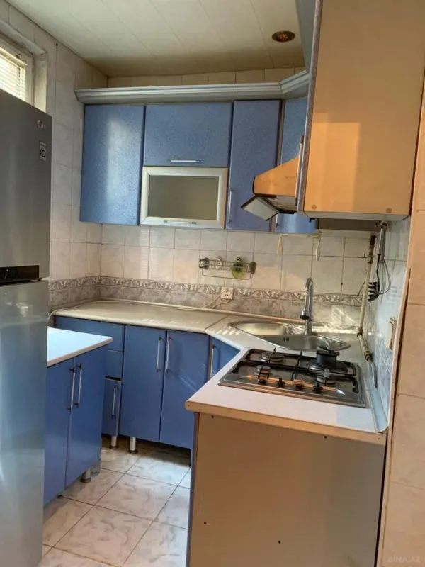 Kirayə verilir 2 otaqlı mənzil 60 m²