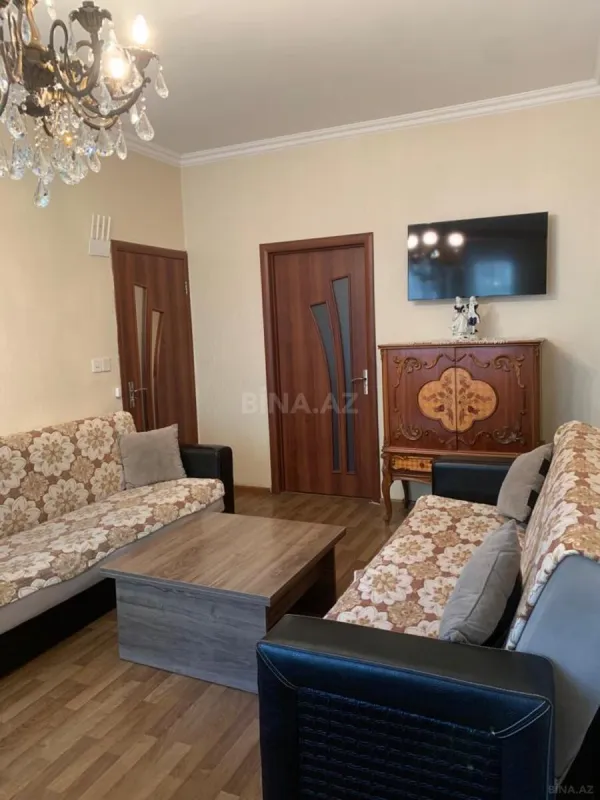 Kirayə verilir 2 otaqlı mənzil 60 m²