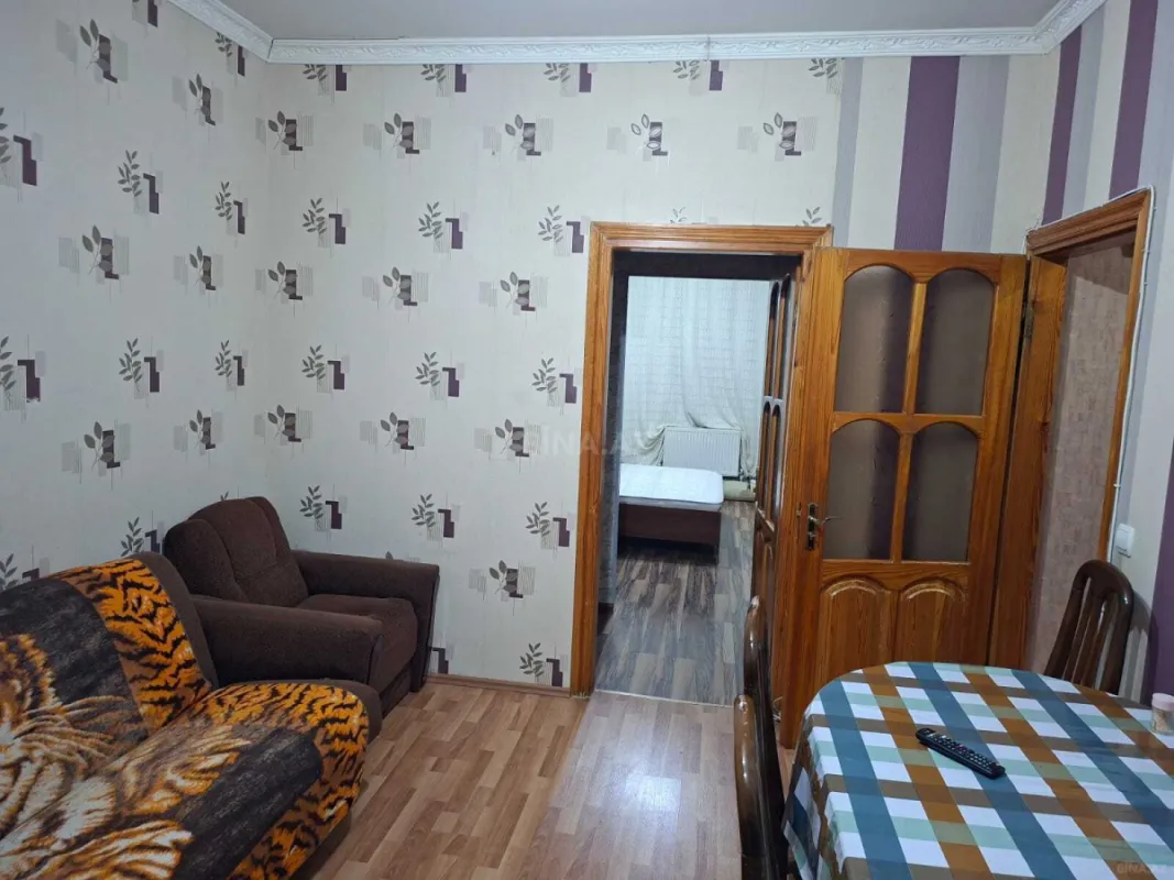 Kirayə verilir 2 otaqlı mənzil 60 m²