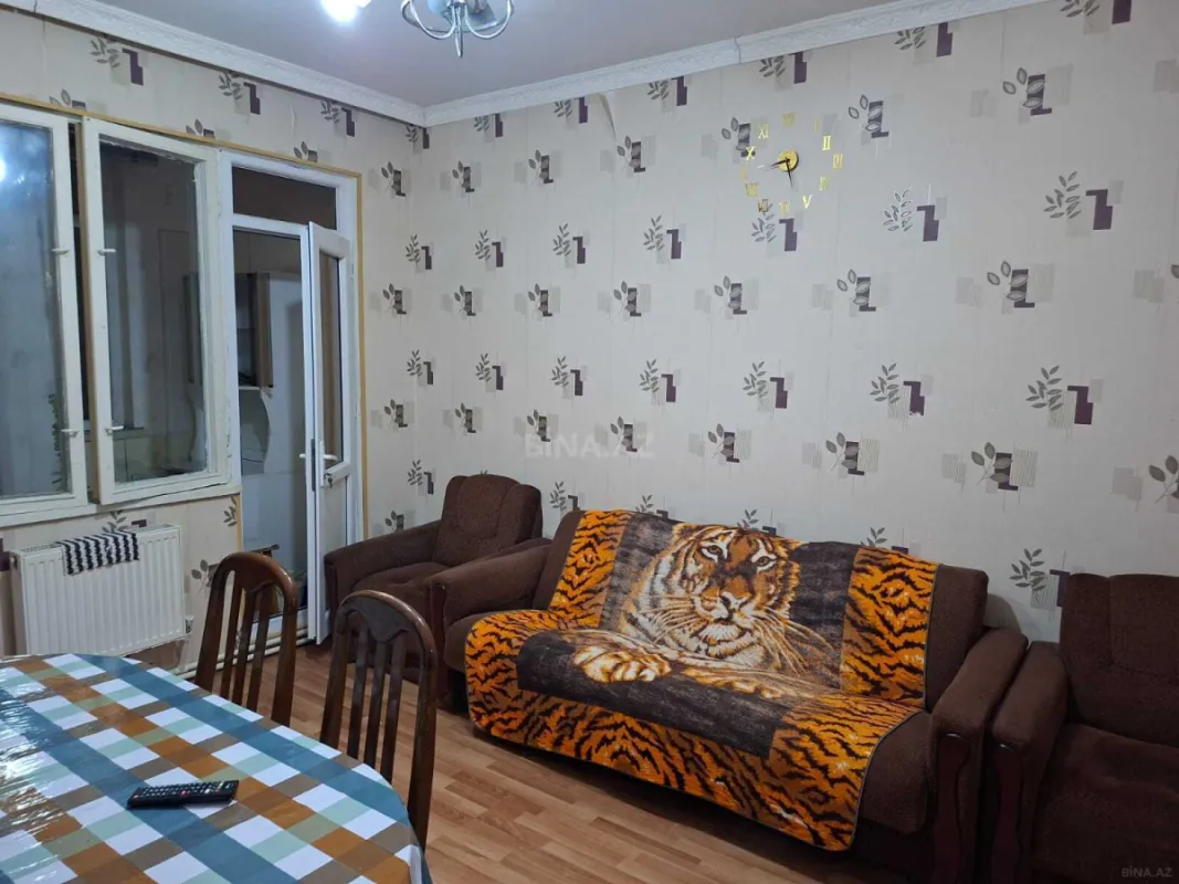 Kirayə verilir 2 otaqlı mənzil 60 m²