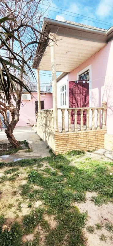 Satılır 3 otaqlı həyət evi 100 m²