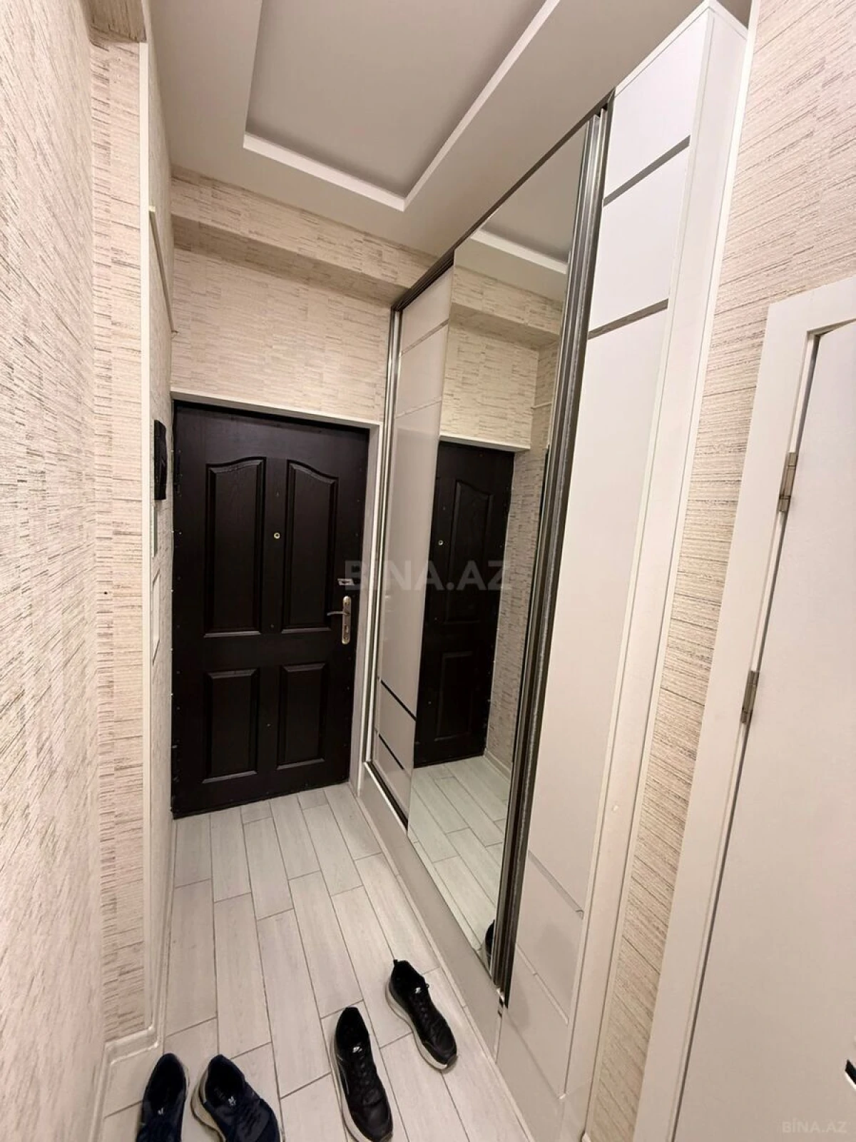 Kirayə verilir 2 otaqlı mənzil 68 m²