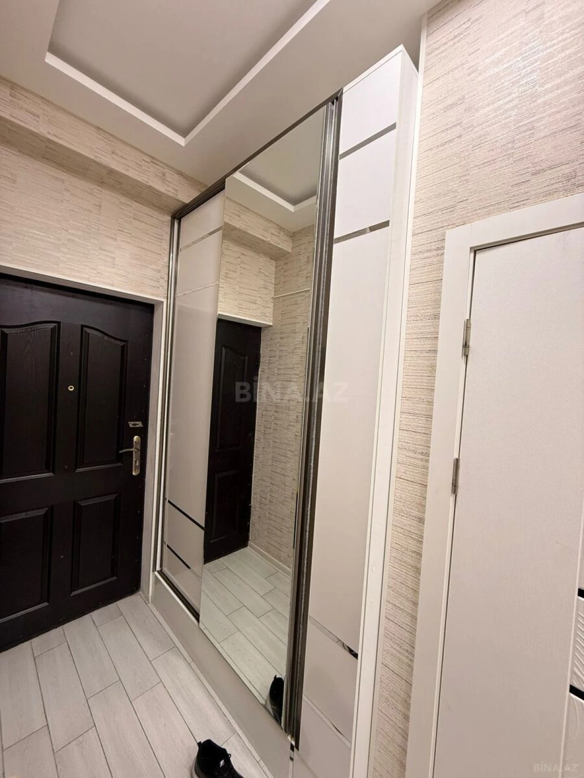 Kirayə verilir 2 otaqlı mənzil 68 m²